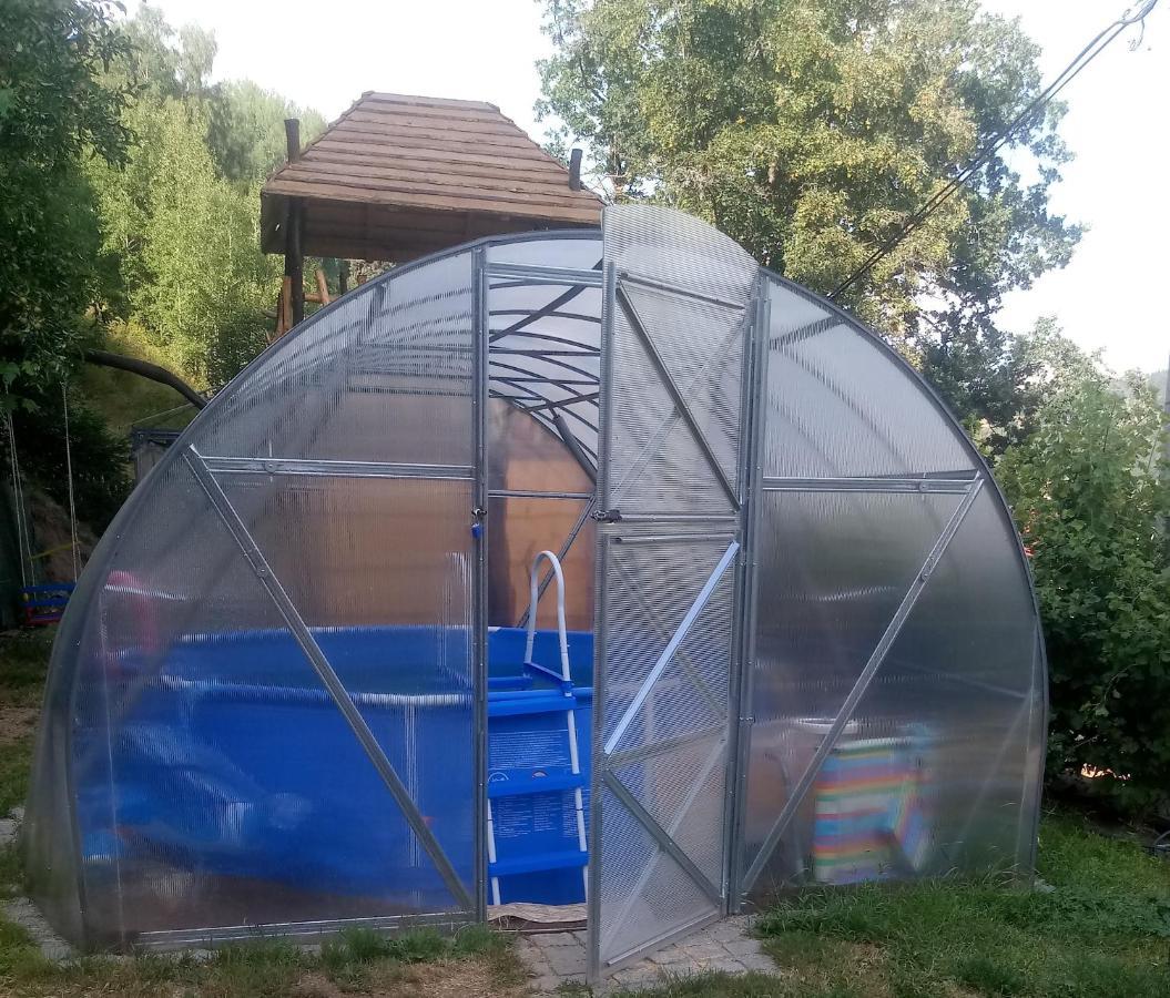 Penzion Apartmany Becov Bečov nad Teplou Extérieur photo
