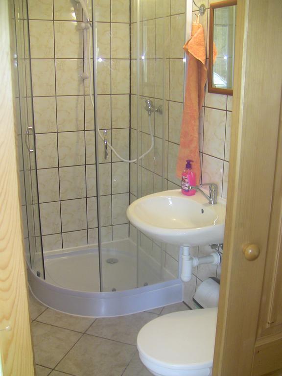 Penzion Apartmany Becov Bečov nad Teplou Extérieur photo