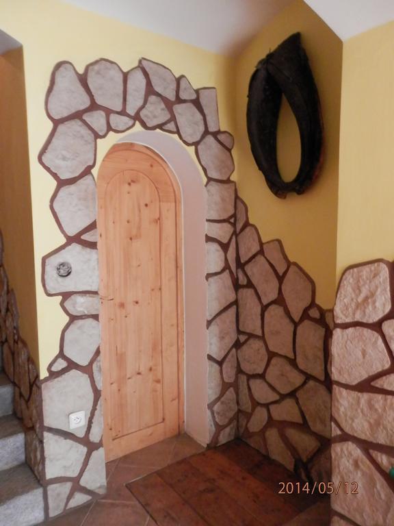 Penzion Apartmany Becov Bečov nad Teplou Extérieur photo